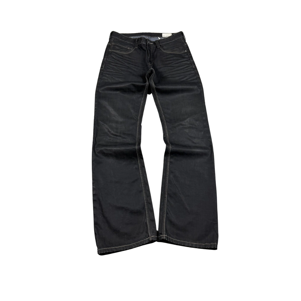 Noir Form Denim
