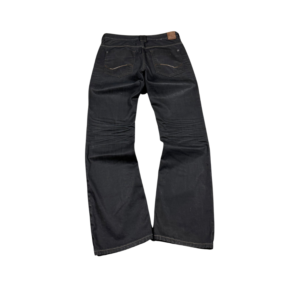Noir Form Denim